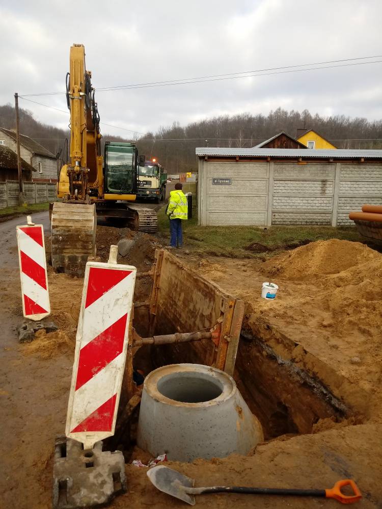 Zdjęcie: Ogłoszenie przetargu na budowę kanalizacji z ...